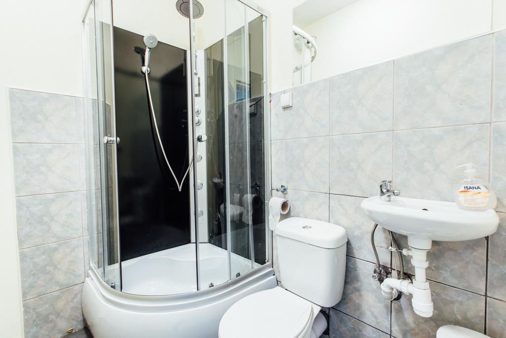 Hostel Kamienica Rynek 7 Katowice Ngoại thất bức ảnh