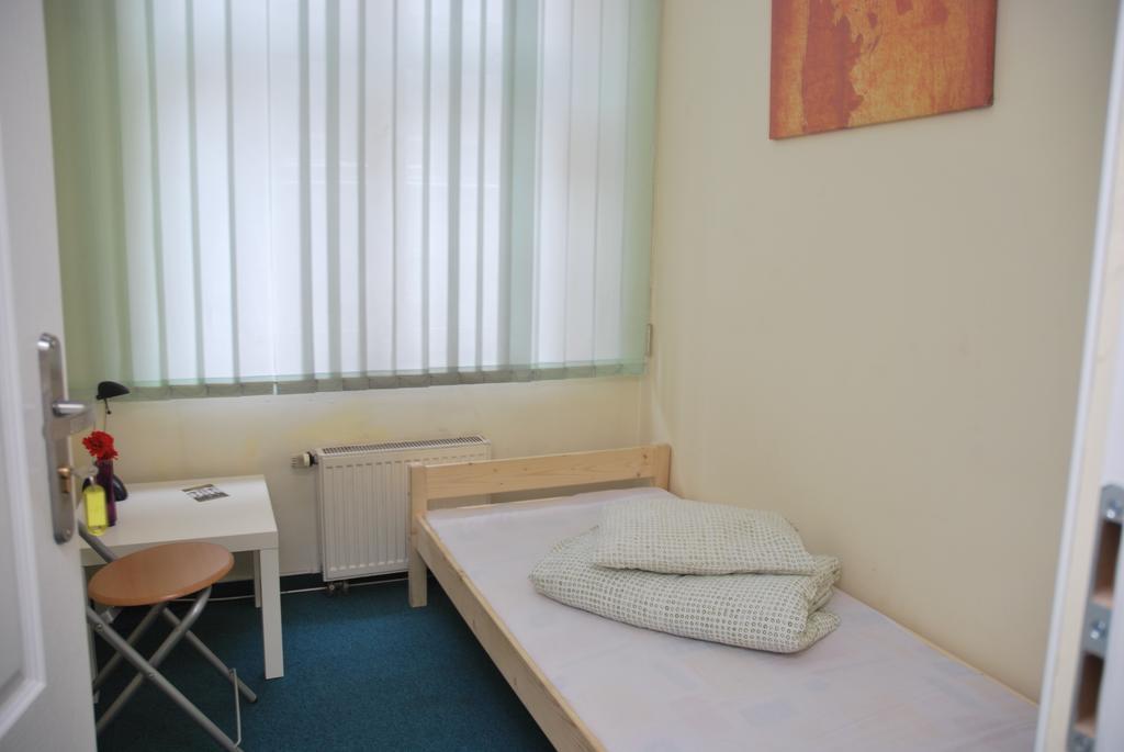 Hostel Kamienica Rynek 7 Katowice Phòng bức ảnh