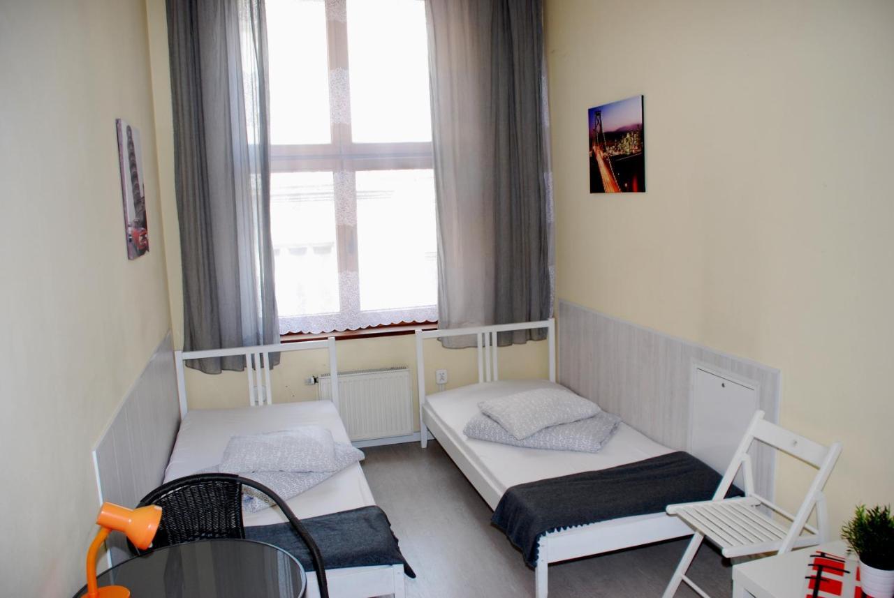 Hostel Kamienica Rynek 7 Katowice Ngoại thất bức ảnh