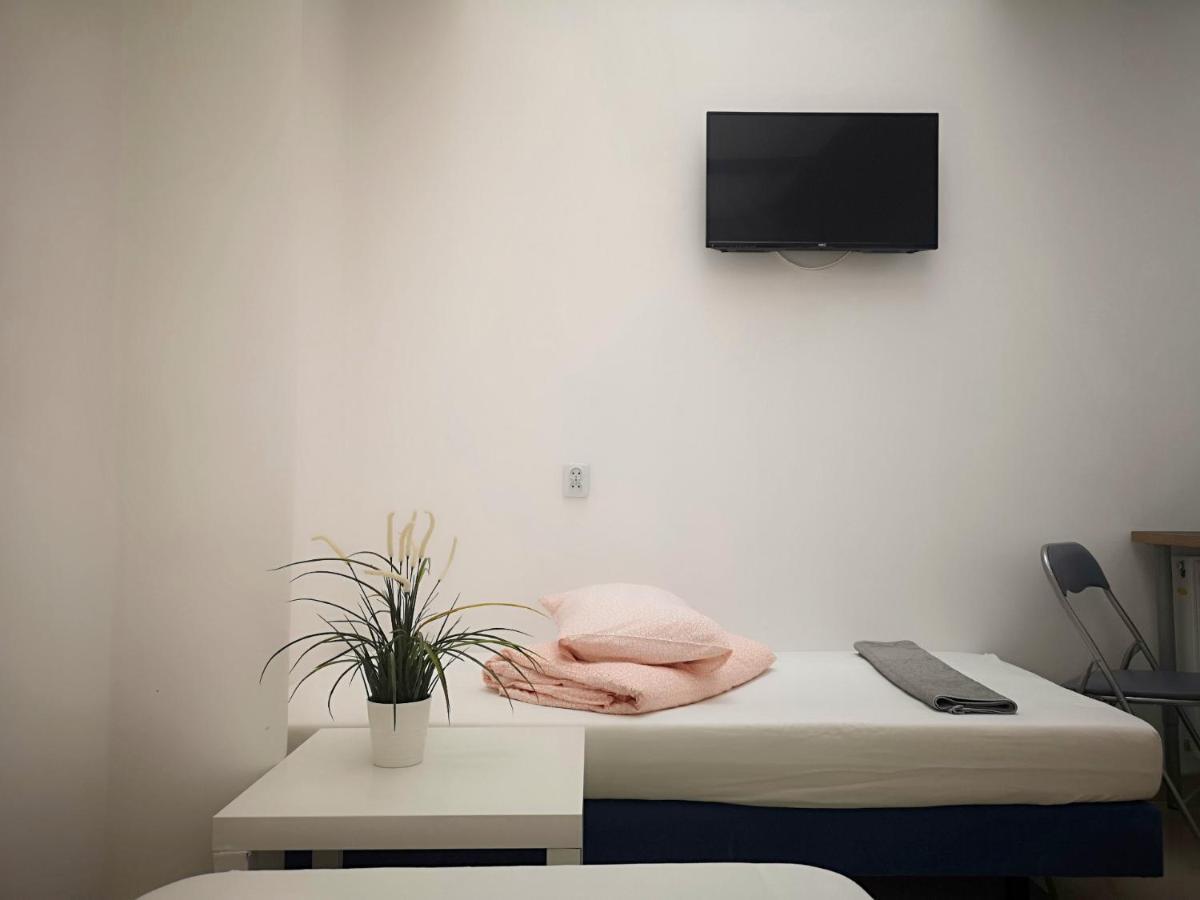 Hostel Kamienica Rynek 7 Katowice Ngoại thất bức ảnh